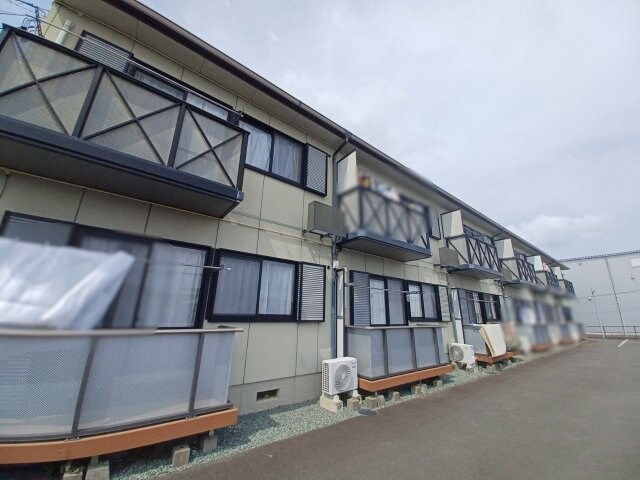 ルクプルカワイの物件外観写真