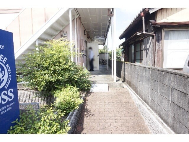 フローラルコーポの物件外観写真