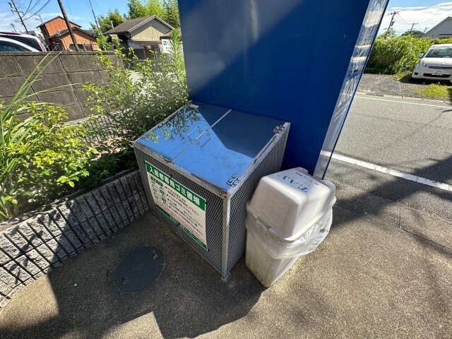 フローラルコーポの物件外観写真