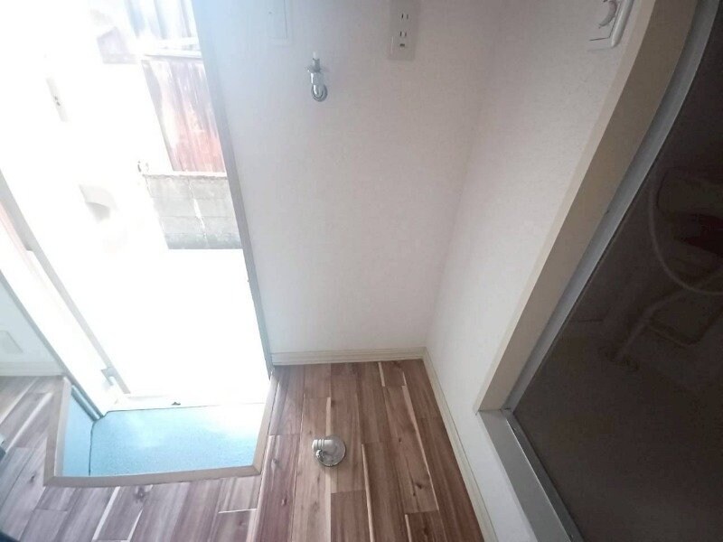 フローラルコーポの物件内観写真