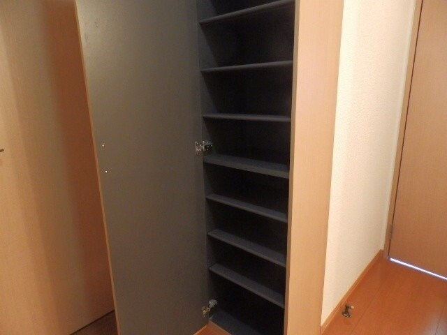 Ｃｏｕｒｔ Ｒｏｍａｎの物件内観写真