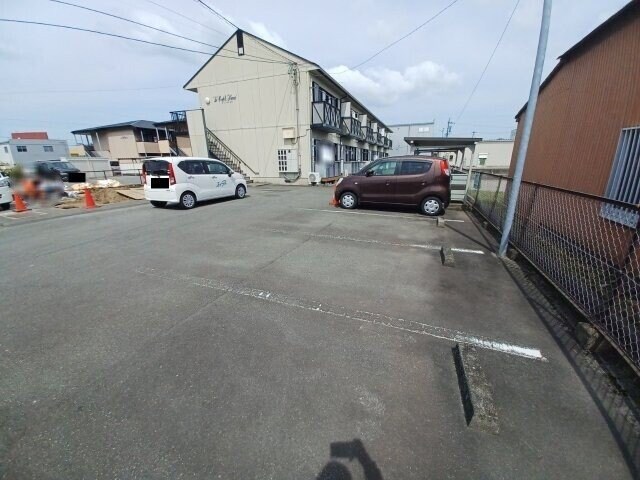 ルクプルカワイの物件外観写真