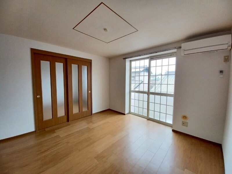 ファミールウツベ　Ⅲの物件内観写真