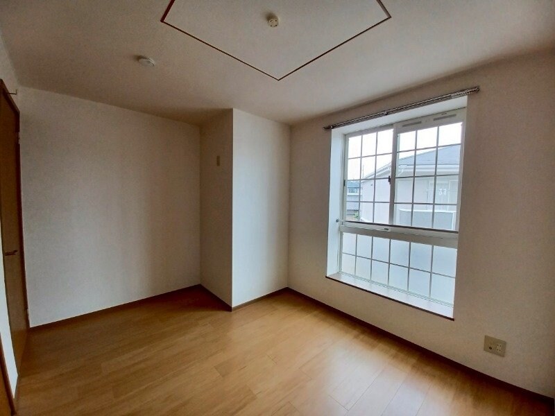 ファミールウツベ　Ⅲの物件内観写真