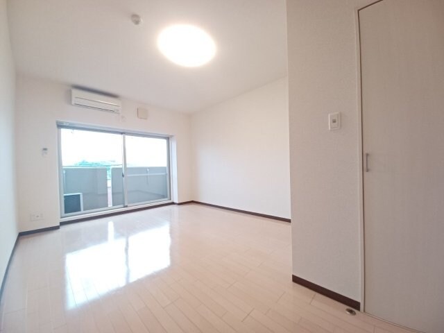 Ｓ－ＦＯＲＴ四日市西新地の物件内観写真