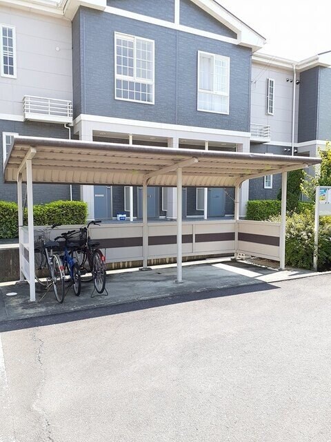 ファミールウツベ　Ⅲの物件外観写真