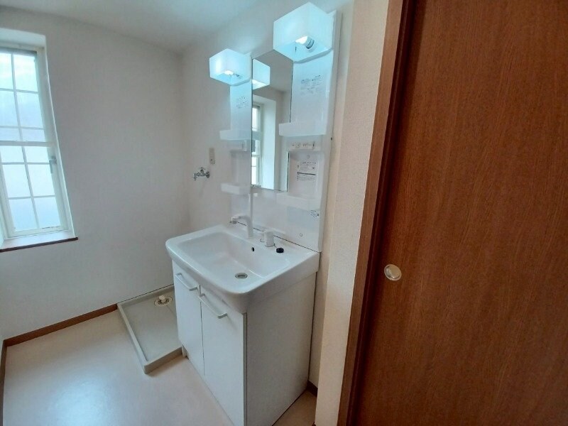 ファミールウツベ　Ⅲの物件内観写真