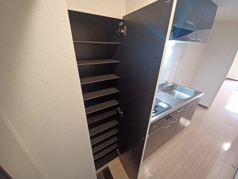 Ｓ－ＦＯＲＴ四日市西新地の物件内観写真