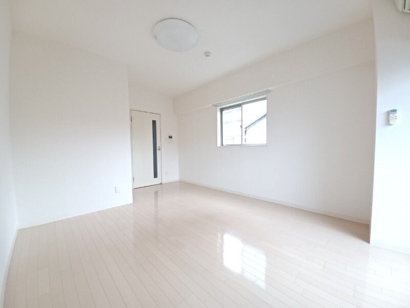 Ｓ－ＦＯＲＴ四日市西新地の物件内観写真