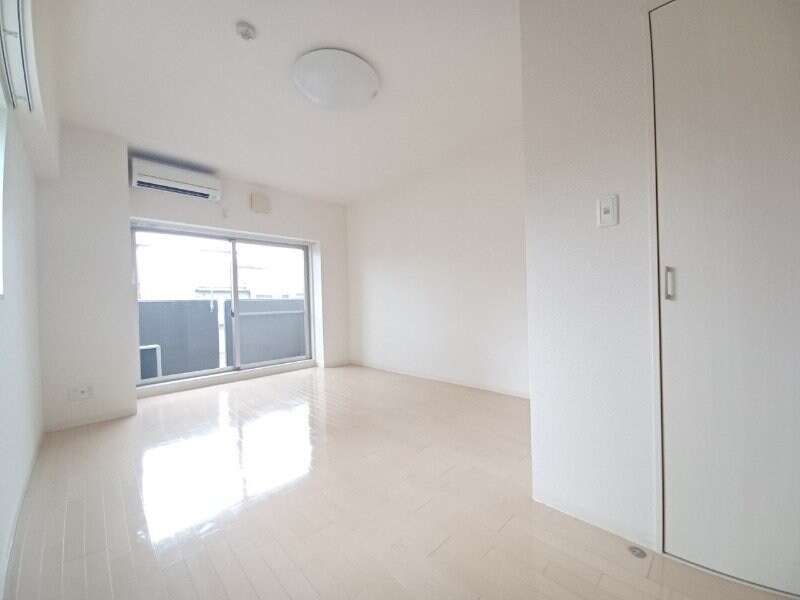 Ｓ－ＦＯＲＴ四日市西新地の物件内観写真