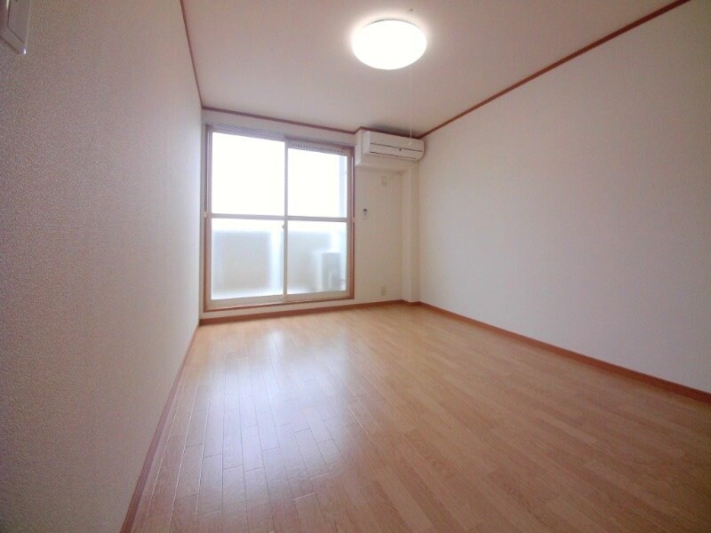 サープラス石塚Ｂの物件内観写真