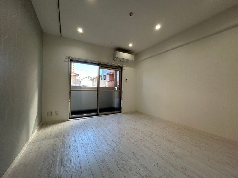 フィオレティーナ四日市の物件内観写真