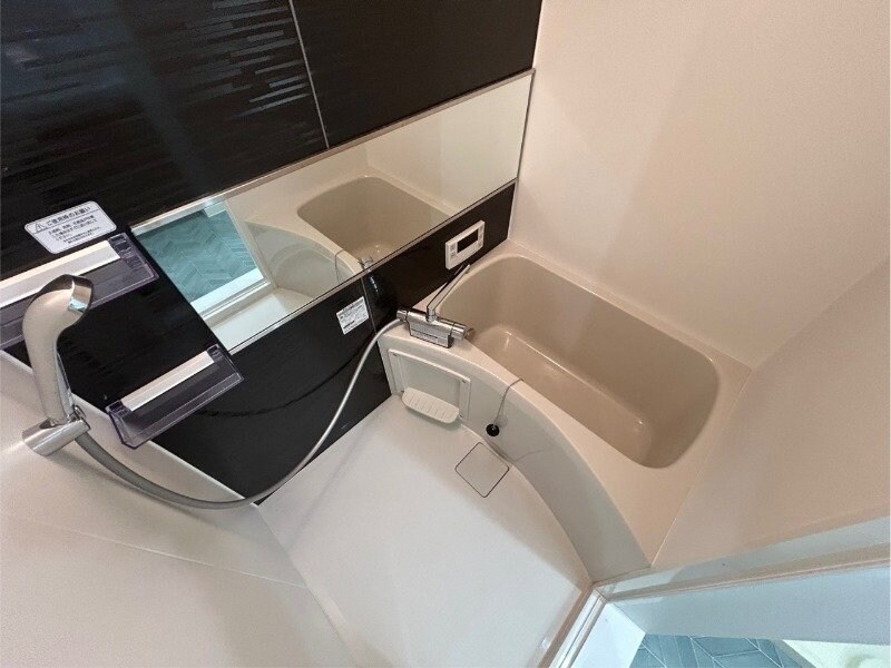 フィオレティーナ四日市の物件内観写真