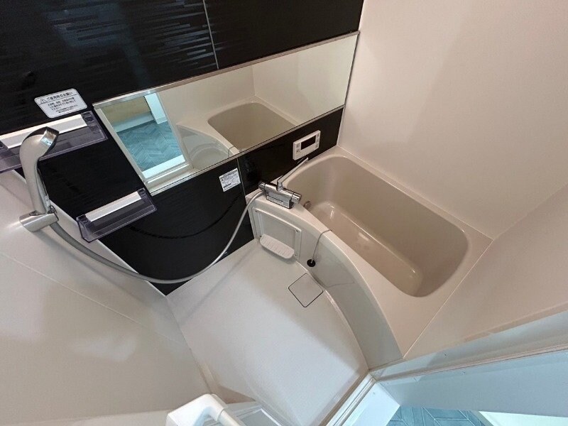 フィオレティーナ四日市の物件内観写真