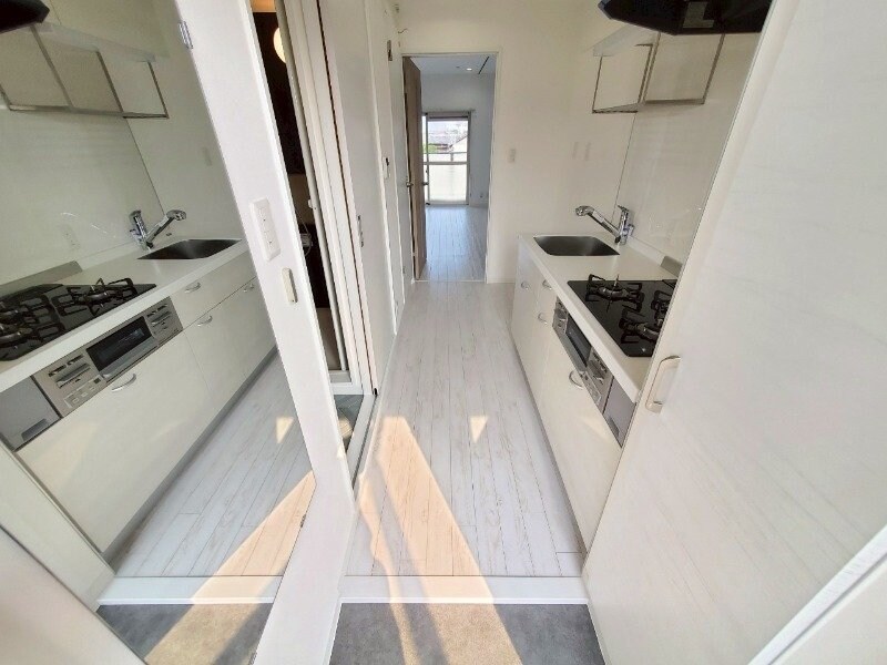 フィオレティーナ四日市の物件内観写真