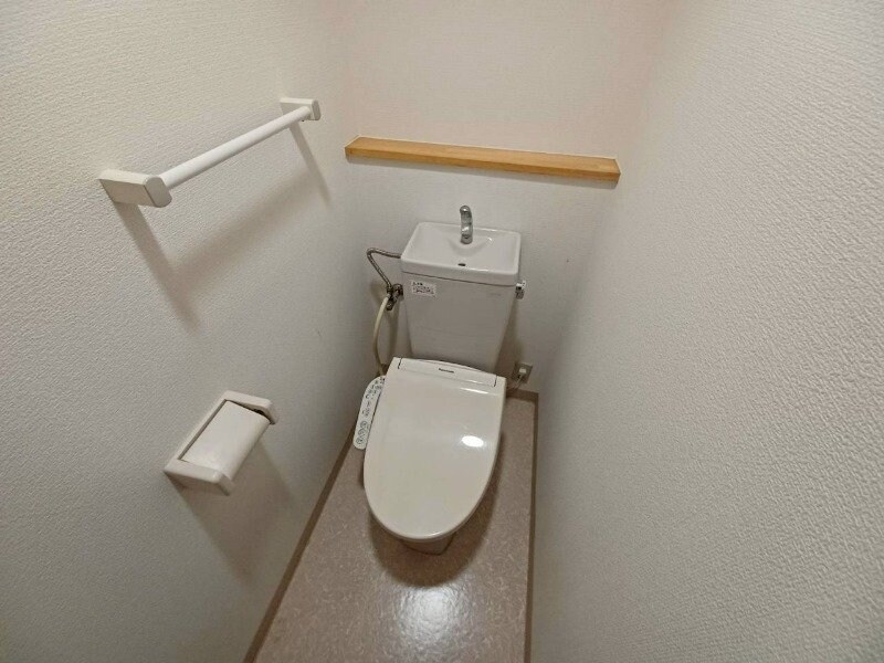 四日市エンブルコートの物件内観写真