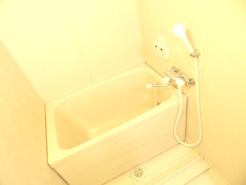 エレガントレーベンＢ棟の物件内観写真