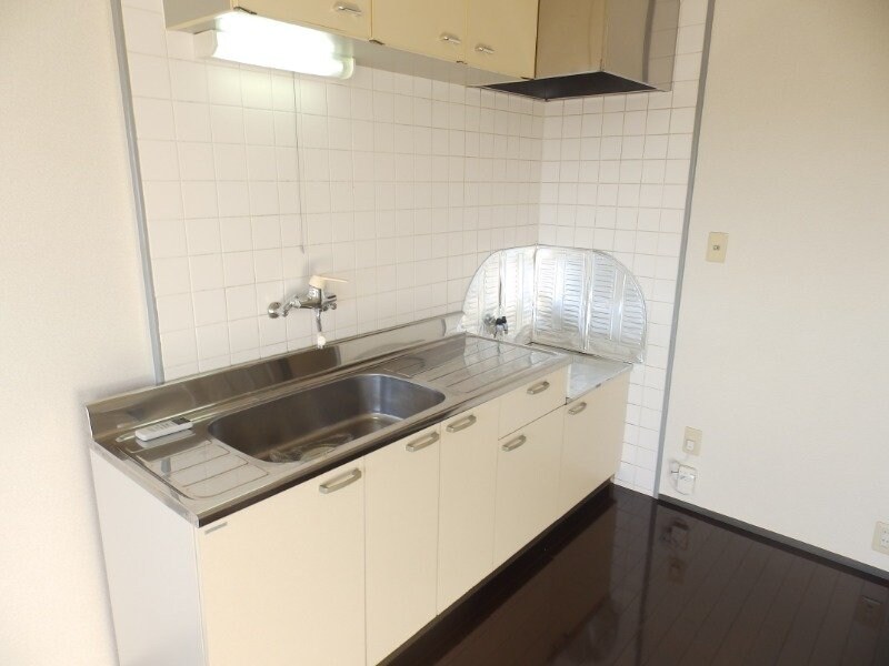 エレガントレーベンＢ棟の物件内観写真