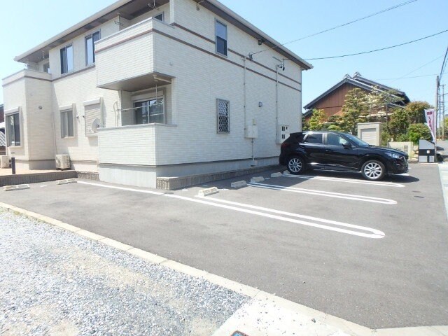 サンリバーの物件外観写真