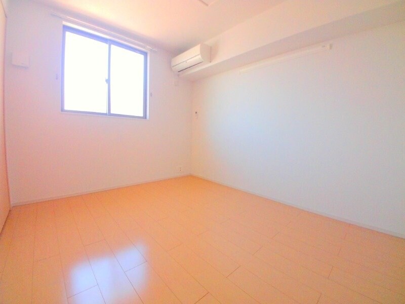 サニー　レジデンスの物件内観写真