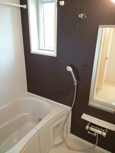 ルミエールⅢの物件内観写真