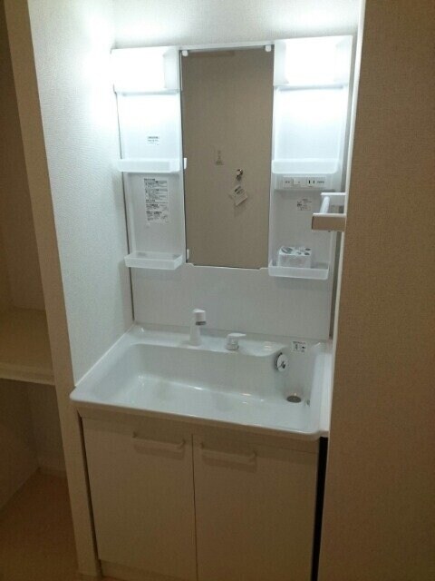 ルミエールⅢの物件内観写真