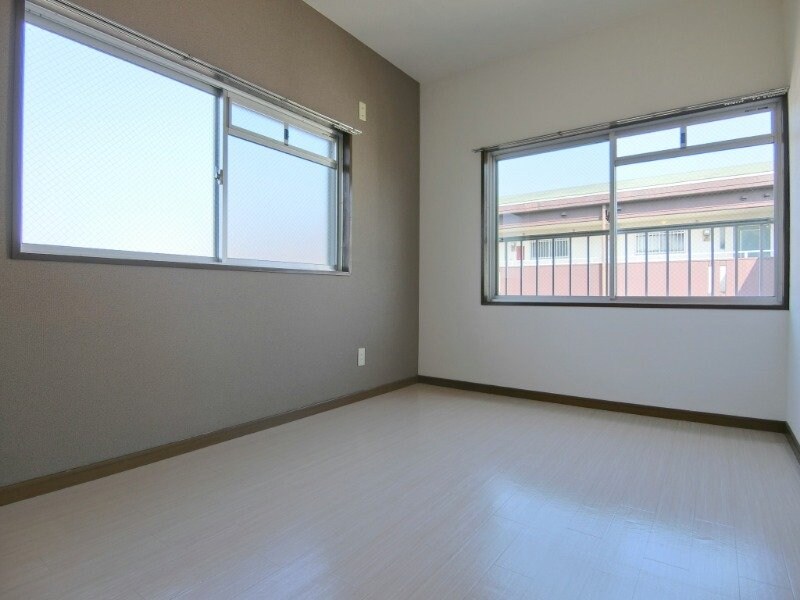 ソシアルドミール西館の物件内観写真