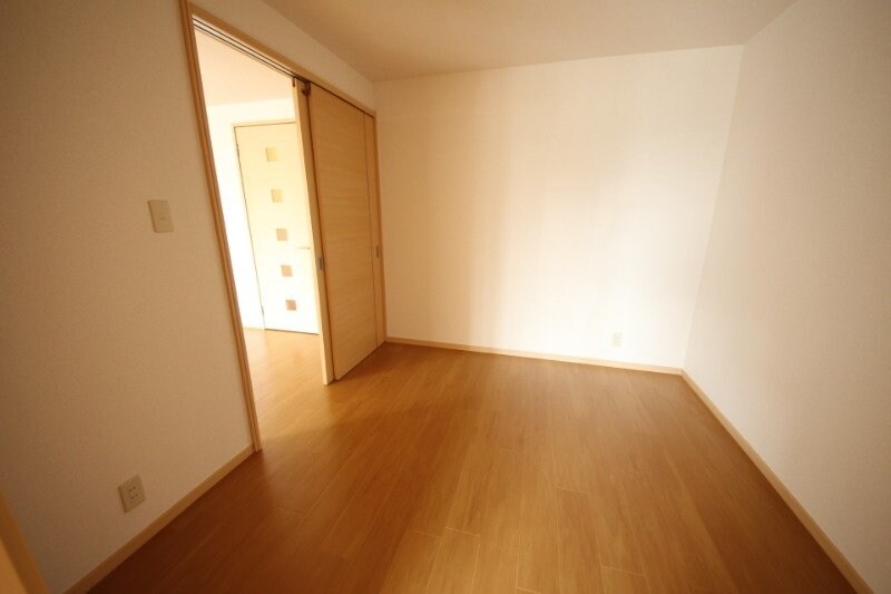 シティハイツ日野陵の物件内観写真