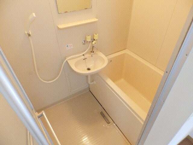 シャルム曙の物件内観写真