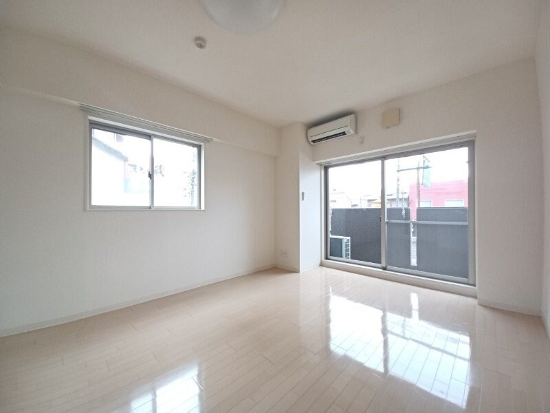 Ｓ－ＦＯＲＴ四日市西新地の物件内観写真