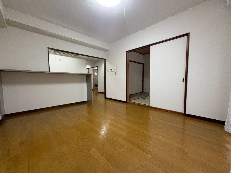 ローマンヒルズ太陽の物件内観写真