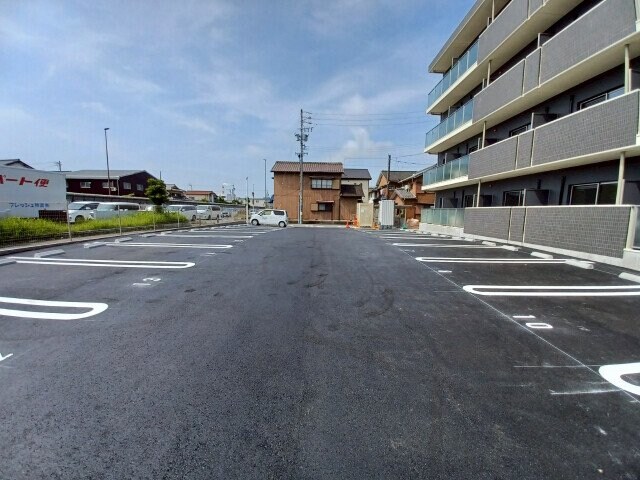 フィオレティーナ四日市の物件外観写真