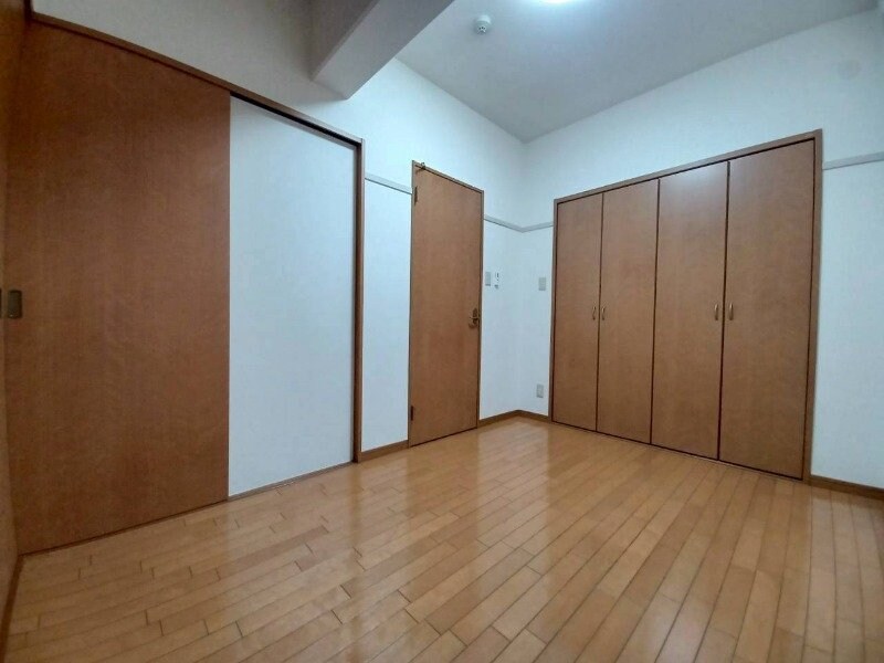 四日市エンブルコートの物件内観写真