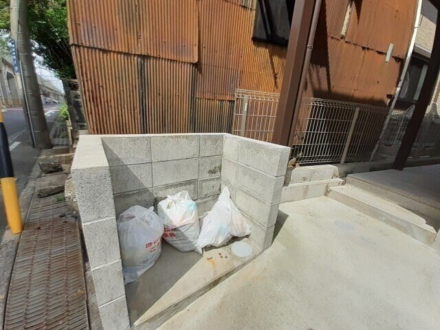 REAL BLOSSOMの物件外観写真