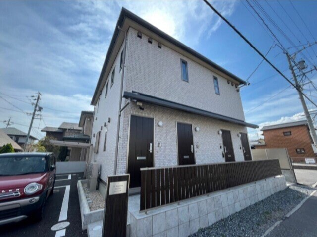 エルメゾン伊倉の物件外観写真