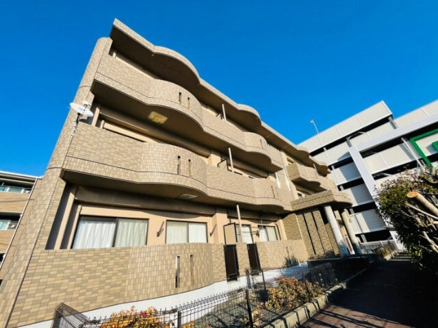 エクセレンスの物件外観写真