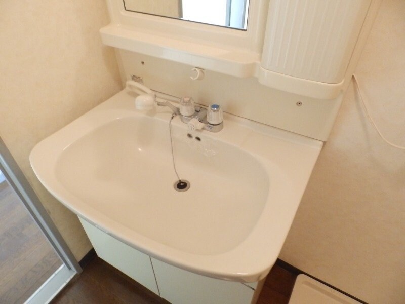 エレガントレーベンＢ棟の物件内観写真