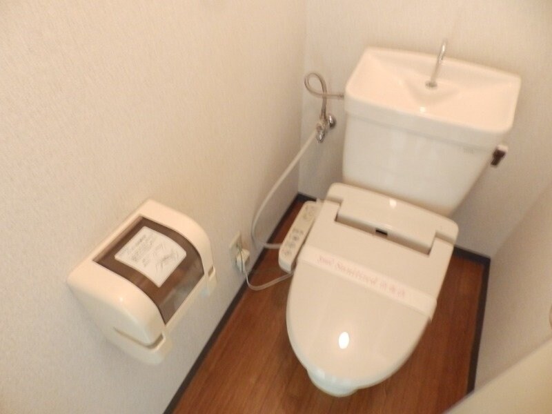 エレガントレーベンＢ棟の物件内観写真