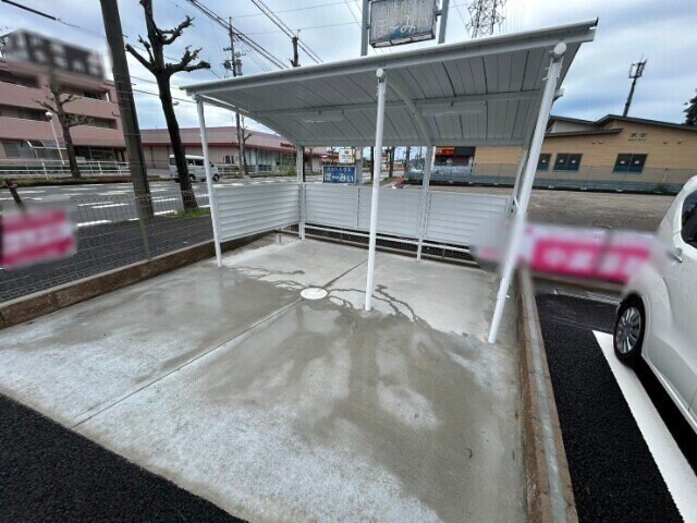 ラ・トレフルの物件外観写真