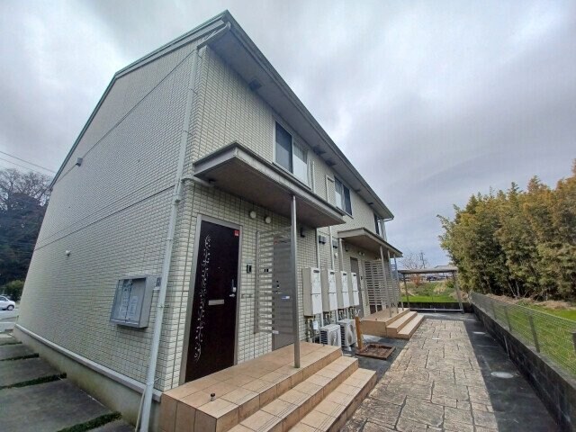 エルグランデの物件外観写真