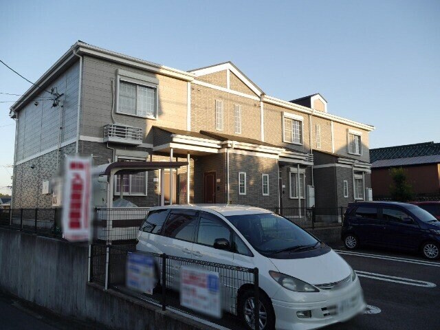 ファミール笹川の物件外観写真