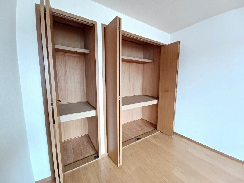 ファミールウツベ　Ⅲの物件内観写真