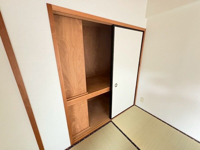 ローマンヒルズ太陽の物件内観写真