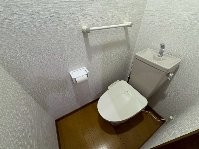 ローマンヒルズ太陽の物件内観写真