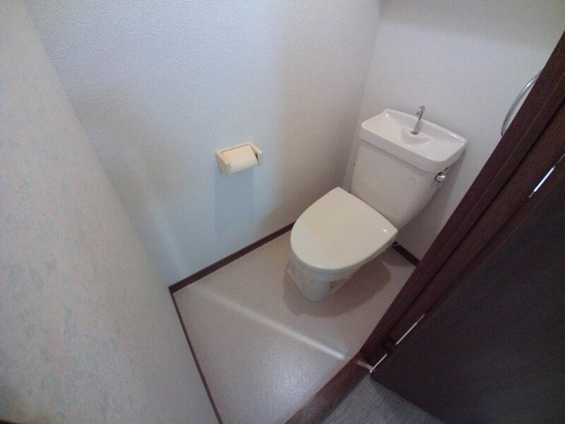 サープラス石塚Ｂの物件内観写真