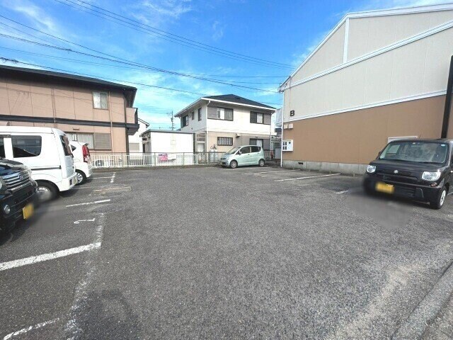 グランシャリオ日永西　A棟の物件外観写真