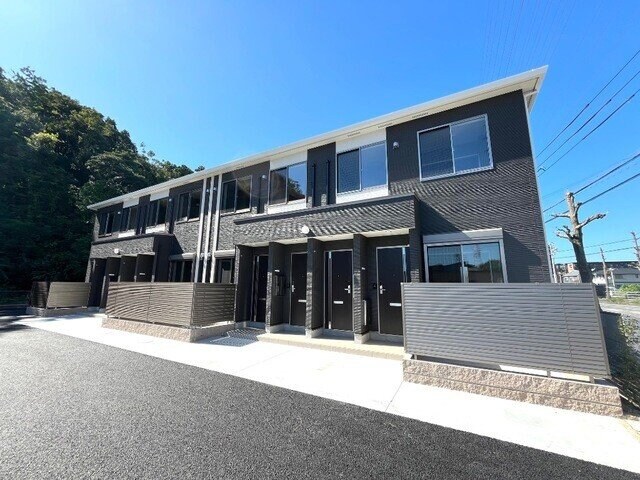 ラ・トレフルの物件外観写真