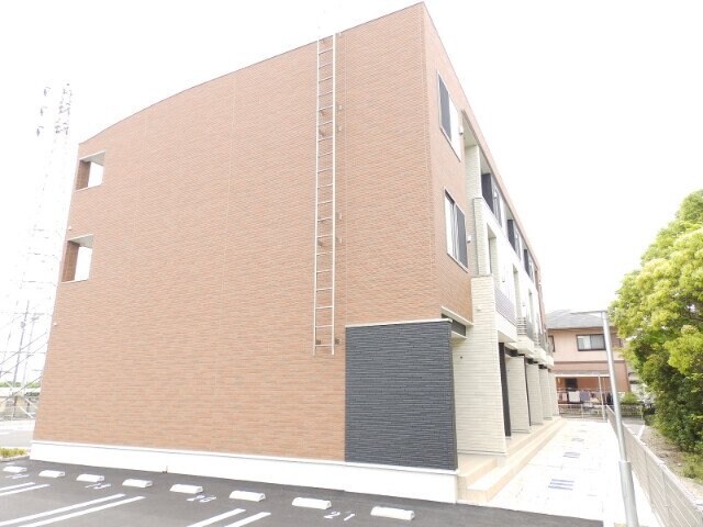 コージーハウスの物件外観写真