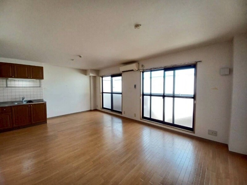 ｅｍｂｅｌｌｉｒの物件内観写真