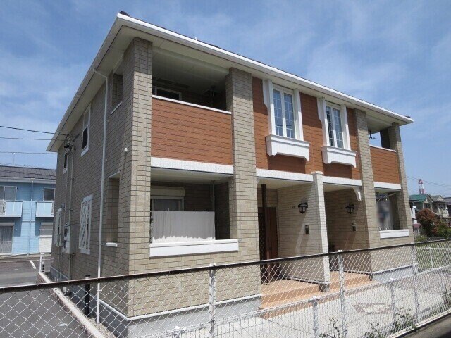 ファイン・ゼファーの物件外観写真